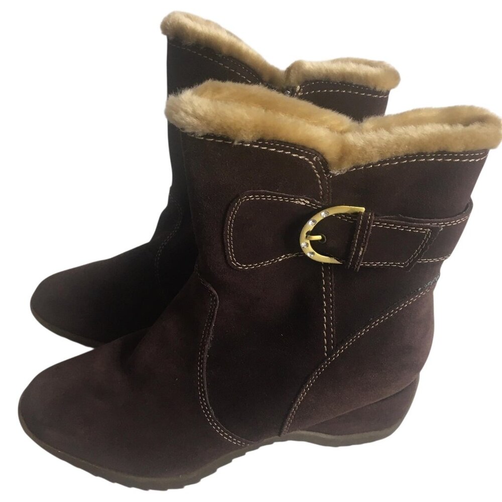 Winter Boots Womens Size 9M Leather Faux Fur Lined Buckle Warm